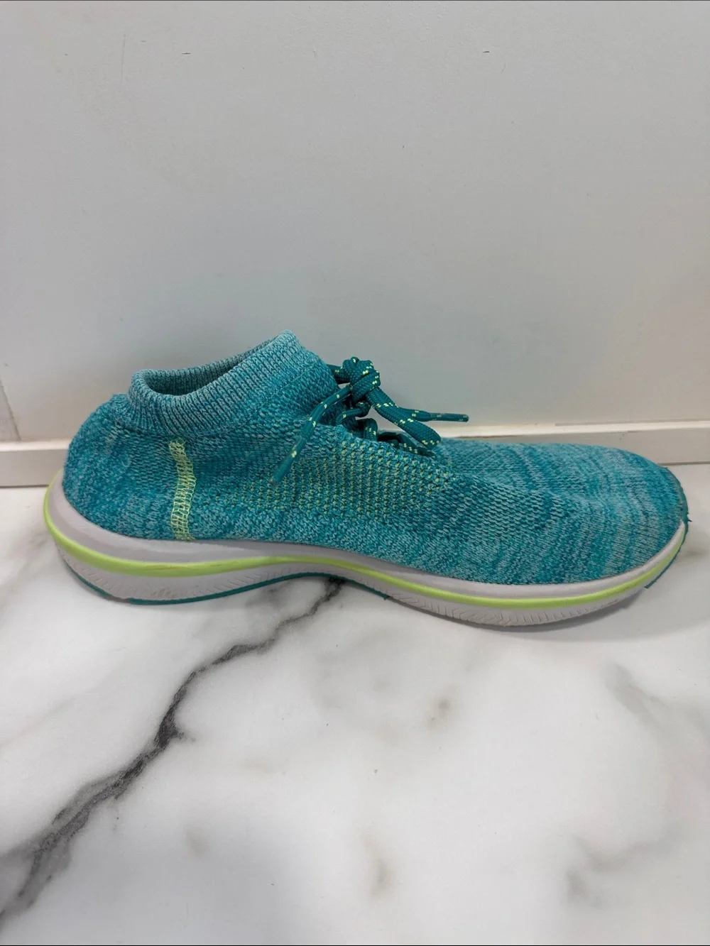 Columbia Women's Chimera Lace sneakers Size 5